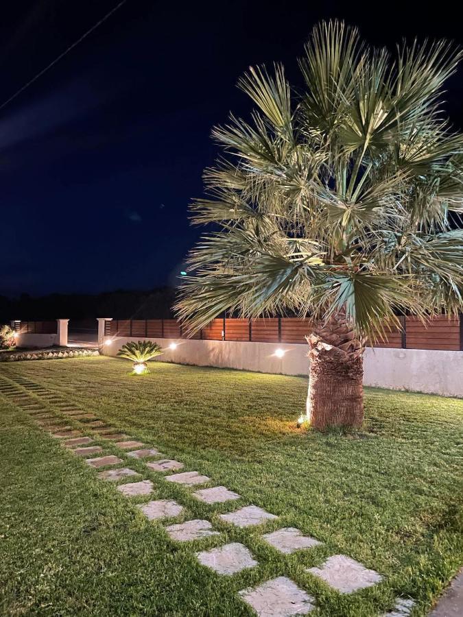 Tropical Apartments Alykes  Bagian luar foto